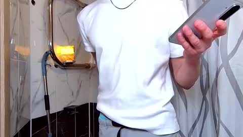 Snapshot of nicktazy chatting on February 2026 09:41:02 AM Nico online show from February 2026 09:41:02 AM