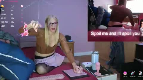 Snapshot of nicktu52 chatting on September 2025 11:50:02 PM nicktuuk online show from September 2025 11:50:02 PM