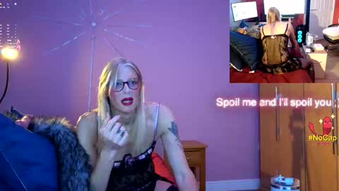 Snapshot of nicktu52 chatting on October 2025 12:08:01 AM nicktuuk online show from October 2025 12:08:01 AM