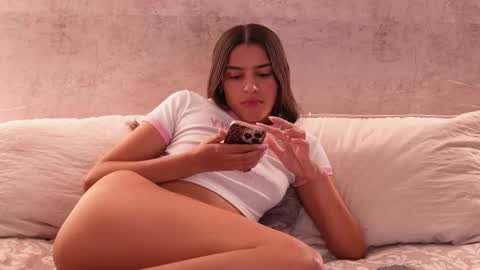 Snapshot of nicky_and_blake chatting on October 2025 09:16:01 PM nicky and blake online show from October 2025 09:16:01 PM