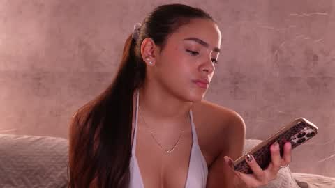 Snapshot of nicky_and_blake chatting on December 2025 03:32:01 PM nicky and blake online show from December 2025 03:32:01 PM