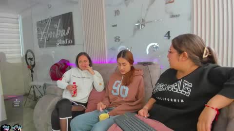 nicky_as online show from January 2026 01:37:02 PM