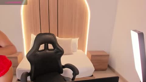 Nicky  online show from November 2025 02:45:02 AM