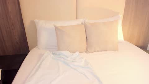 Nicky  online show from February 2026 02:44:01 AM