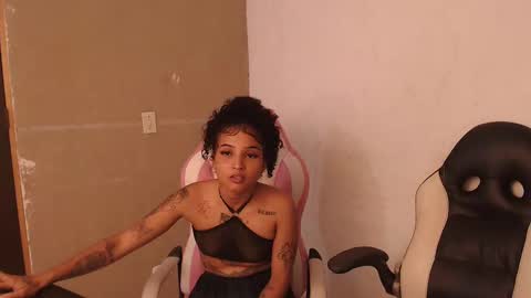 Snapshot of nicky_teem chatting on October 2025 04:55:01 AM nicky_teem online show from October 2025 04:55:01 AM