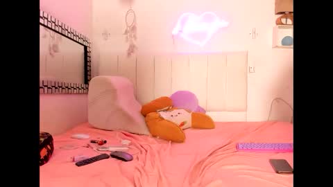 Snapshot of nicky_teem chatting on November 2025 09:53:01 AM nicky_teem online show from November 2025 09:53:01 AM