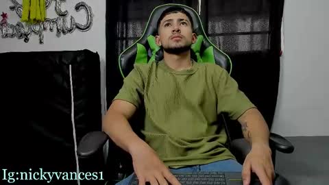 nicky online show from November 2025 07:56:02 PM