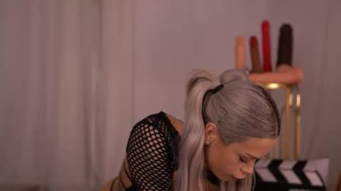 Snapshot of nickybennz chatting on September 2025 05:40:02 PM Nicky online show from September 2025 05:40:02 PM