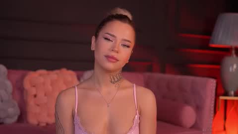 Snapshot of nickybennz chatting on December 2025 07:29:02 PM Nicky online show from December 2025 07:29:02 PM