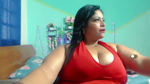 Snapshot of nickyribeiro chatting on February 2025 04:39:02 PM nickyribeiro online show from February 2025 04:39:02 PM