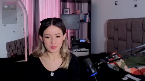 Nicky online show from February 2026 04:35:01 PM