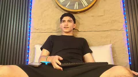 nico_monroet online show from June 2026 10:27:02 PM