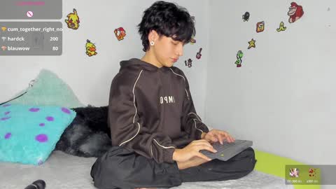 Snapshot of nico_nico_xd chatting on January 2025 08:56:01 AM Nico online show from January 2025 08:56:01 AM