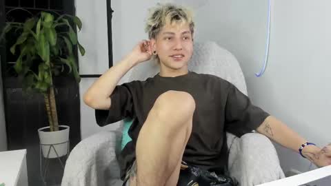 Snapshot of nico_nico_xd chatting on September 2025 04:50:01 AM Nico online show from September 2025 04:50:01 AM