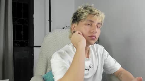 Snapshot of nico_nico_xd chatting on November 2025 02:55:01 AM Nico online show from November 2025 02:55:01 AM