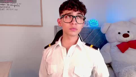 nico  online show from April 2026 08:59:01 PM