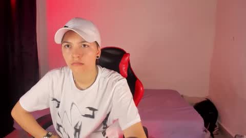 Snapshot of nicocoox chatting on February 2026 05:05:02 PM NICO online show from February 2026 05:05:02 PM