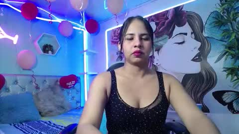nicol_ross19 online show from February 2026 02:40:02 AM