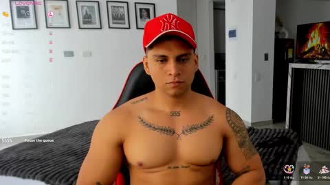 nicolas_montoya online show from November 2025 05:35:02 PM