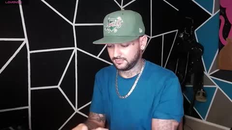 nicolas online show from November 2025 08:09:02 PM