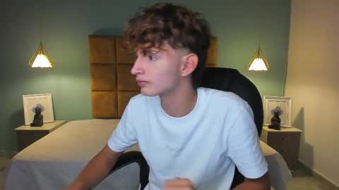 nicolasferrer18 online show from November 2025 07:21:01 PM