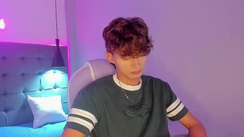 nicolasferrer18 online show from December 2025 07:30:02 PM