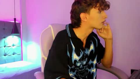 nicolasferrer18 online show from December 2025 07:29:02 PM