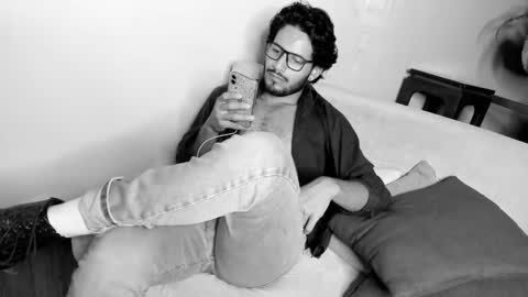 nicolasrodrii online show from February 2025 01:57:01 AM