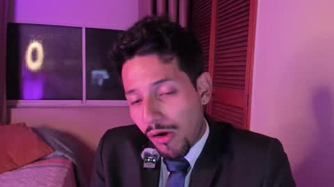 nicolasrodrii online show from February 2026 11:52:01 PM