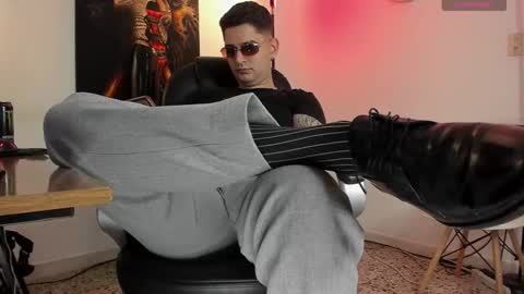 Snapshot of nicolass_fellener chatting on December 2025 04:55:01 AM Nicolas Fellener online show from December 2025 04:55:01 AM