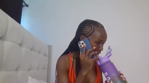 nicole161117 online show from January 2026 07:56:01 AM