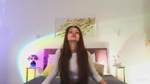 Nicole online show from April 2026 08:50:01 PM