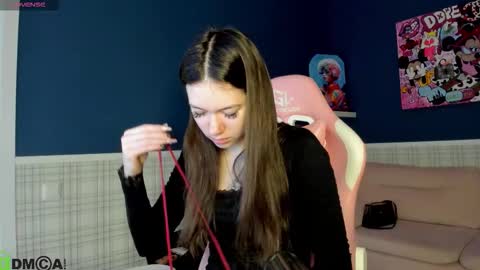 GMT7TueWedThSu 0300am-0900am. Sa 1000am-0400pm online show from January 2026 11:41:02 PM