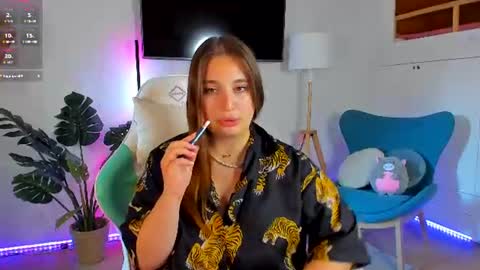 Nicole De Lux online show from July 2026 11:17:02 AM