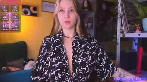 Snapshot of nicole_matt chatting on November 2025 12:27:02 PM Nicole online show from November 2025 12:27:02 PM