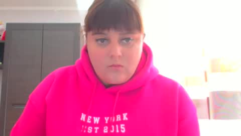 Nicole online show from October 2025 09:27:01 AM