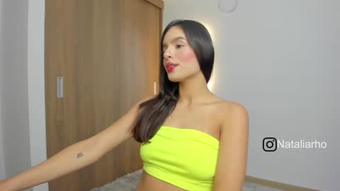 Snapshot of nicole_whitee chatting on January 2025 03:40:02 AM N A T A L I A online show from January 2025 03:40:02 AM