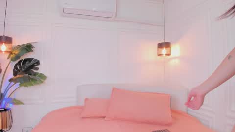 N A T A L I A online show from February 2026 08:04:02 PM