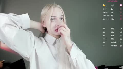 Mary online show from September 2025 09:25:01 PM