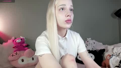 Mary online show from October 2025 10:11:01 PM