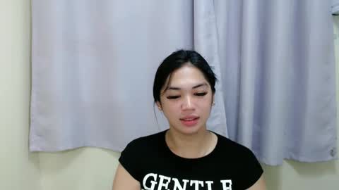 Snapshot of nicolecellini chatting on February 2025 05:42:01 PM NICOLE online show from February 2025 05:42:01 PM