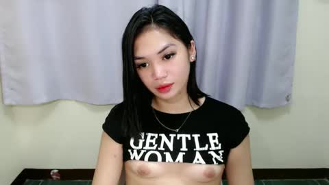 Snapshot of nicolecellini chatting on February 2025 05:15:02 PM NICOLE online show from February 2025 05:15:02 PM