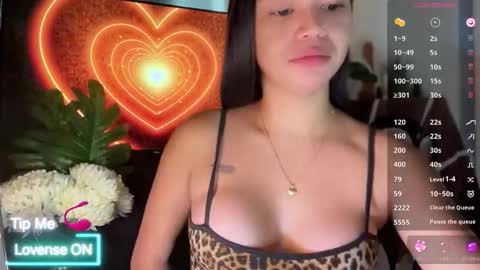 Snapshot of nicolecellini chatting on November 2025 11:15:01 PM NICOLE online show from November 2025 11:15:01 PM