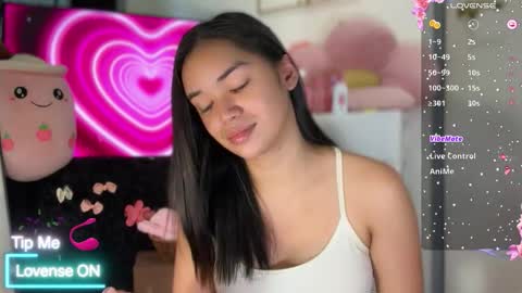 Snapshot of nicolecellini chatting on November 2025 04:14:02 AM NICOLE online show from November 2025 04:14:02 AM