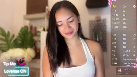 Snapshot of nicolecellini chatting on December 2025 05:39:02 PM NICOLE online show from December 2025 05:39:02 PM