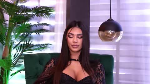 Snapshot of nicoledevin chatting on September 2025 08:38:02 AM Nicole online show from September 2025 08:38:02 AM