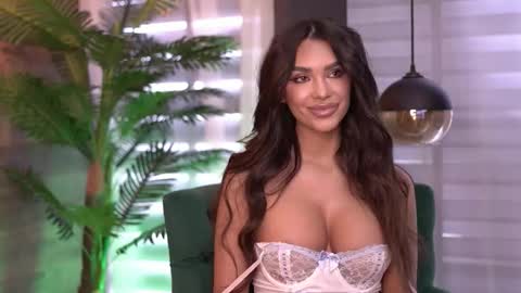 Snapshot of nicoledevin chatting on September 2025 07:45:02 AM Nicole online show from September 2025 07:45:02 AM