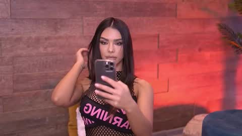 Snapshot of nicoledevin chatting on October 2025 07:42:01 AM Nicole online show from October 2025 07:42:01 AM