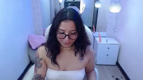 Snapshot of nicolee_8 chatting on September 2025 02:55:01 AM nicolee_8 online show from September 2025 02:55:01 AM