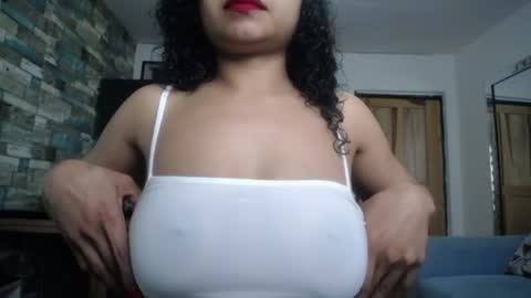 Snapshot of nicoleebon chatting on June 2026 01:12:01 PM Nicole online show from June 2026 01:12:01 PM